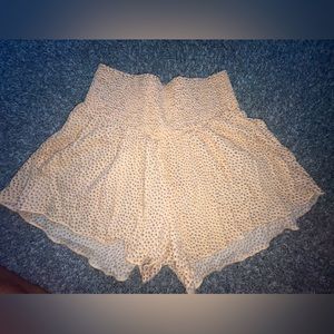 Cute flowy shorts from arie
